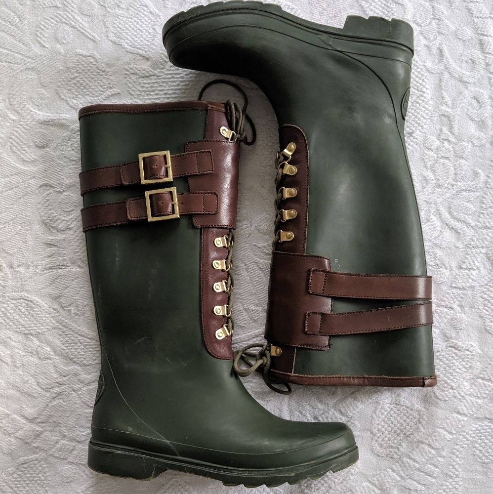 Combat Style Tory Burch Rainboots